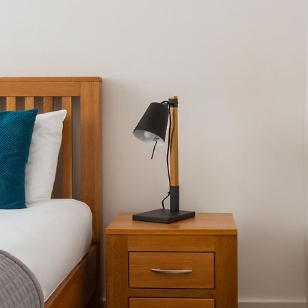 Victoria - Vincent Square By Viridian Apartments London Ngoại thất bức ảnh